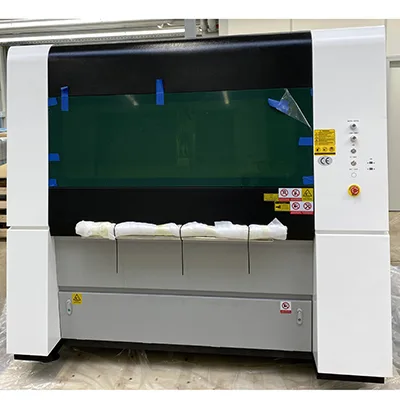 Laser cutting machine