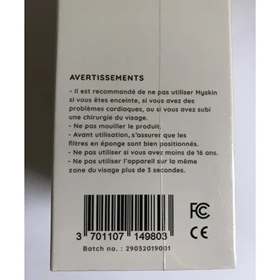 Skin cleaning device