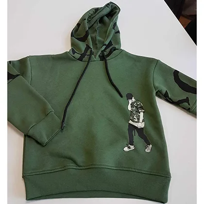 Sweatshirt