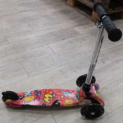 Toy scooter