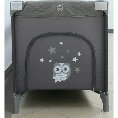 Baby travel cot