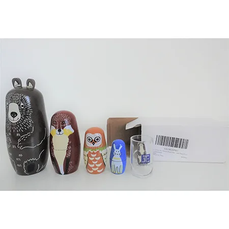 Nesting toy dolls
