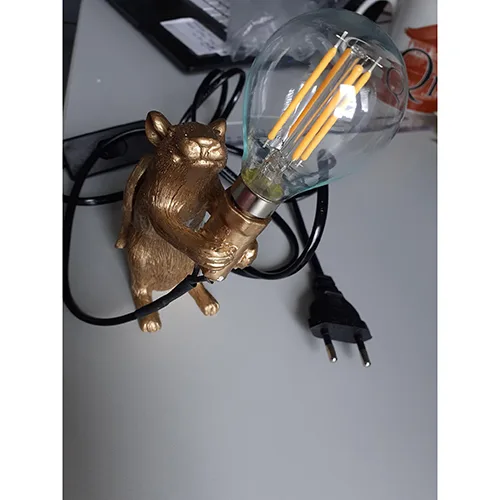 Table lamp