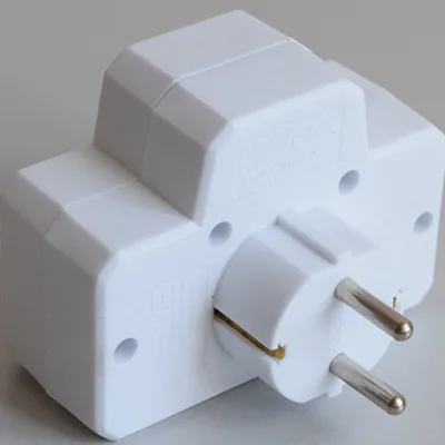 Multiplug socket