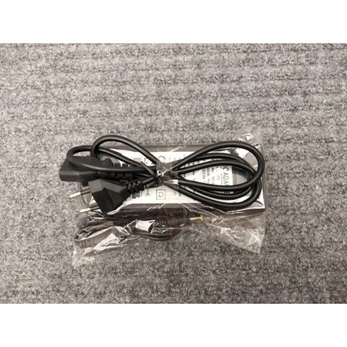 Power adaptor