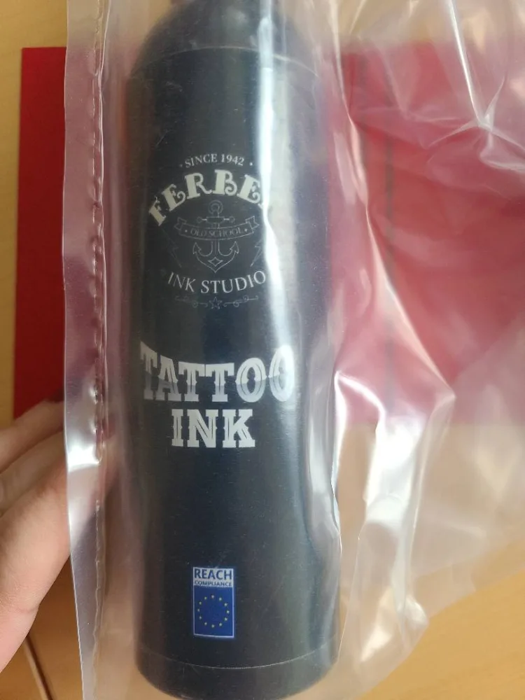 Encre de tatouage noire ci77266
