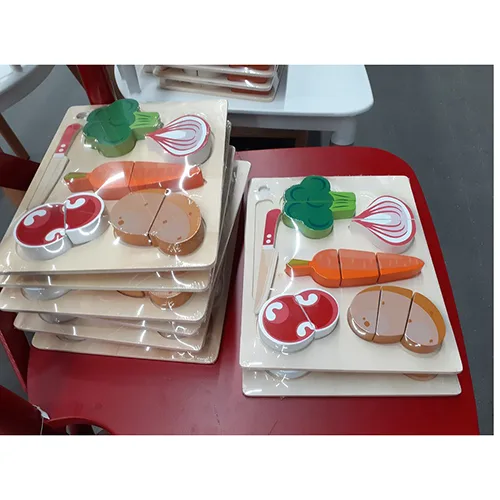 Toy kitchen set
