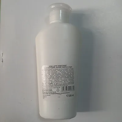 Cleansing milk