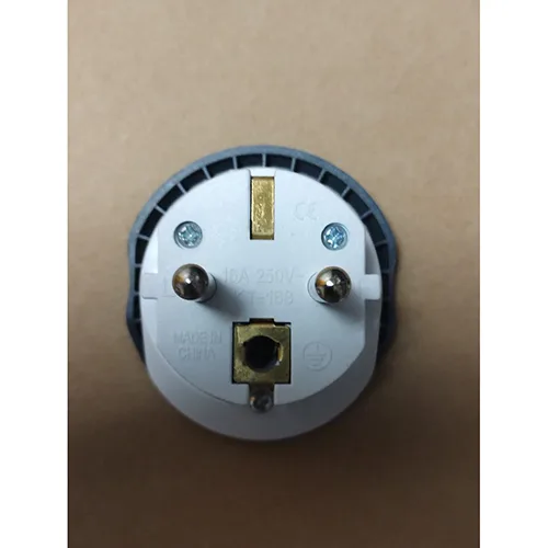 Travel adaptor
