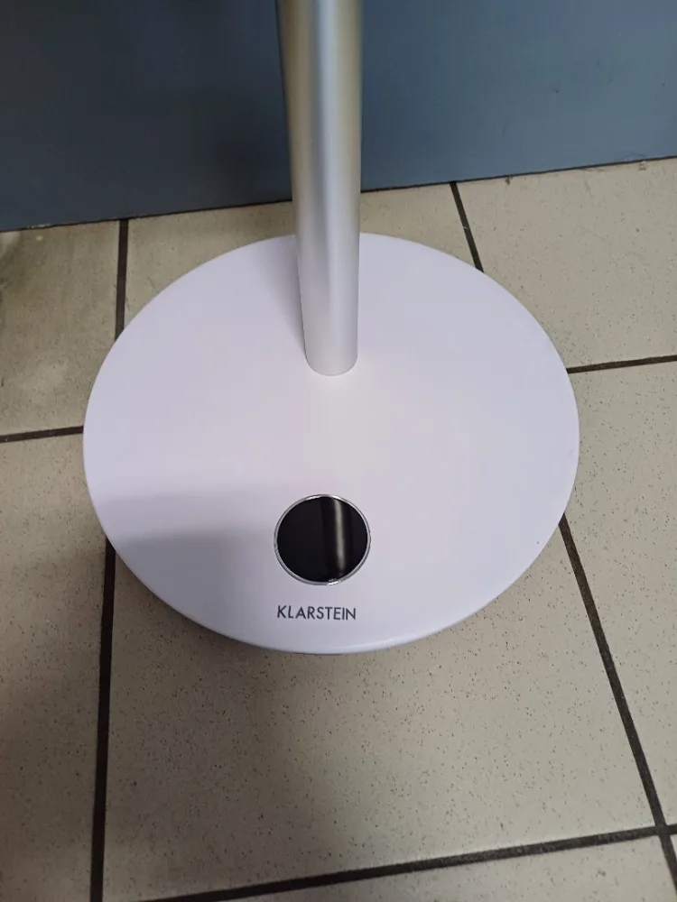 Ventilateur sur pied