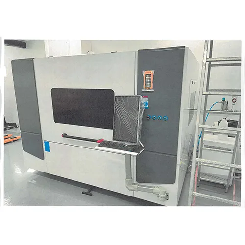 Laser cutting machine