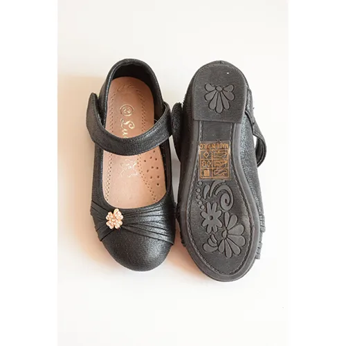 Children's shoes