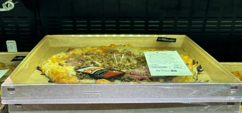 Pizzas à base d'oignons rouges