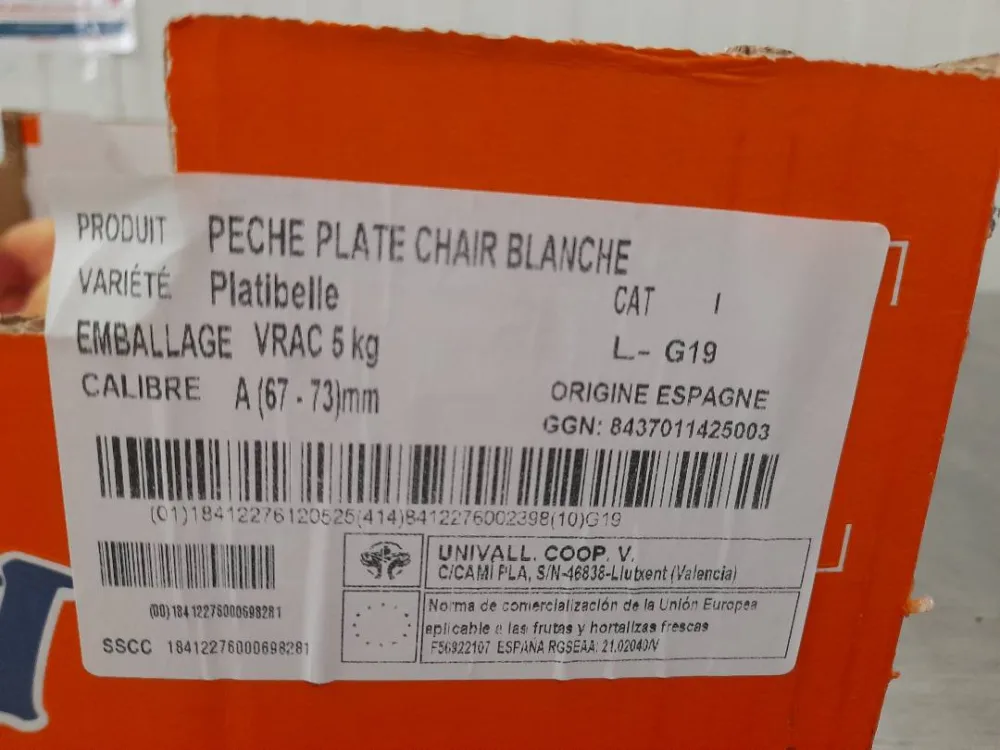 Peche plate a chair blanche
