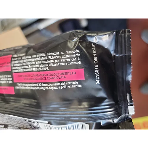 Make-up remover wipes