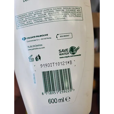 Bath and shower cream