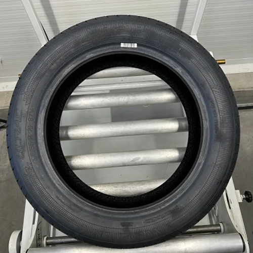 Vehicle parts / Car tyres