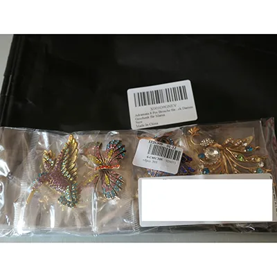 Brooches set