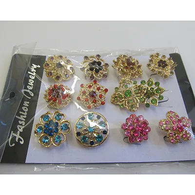 Brooches set