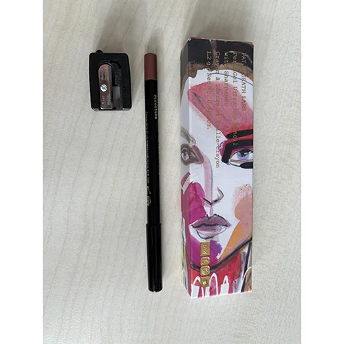 Lip liner