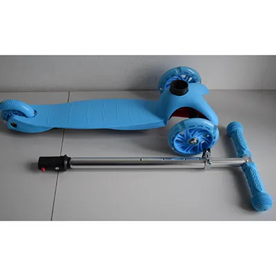 Toy scooter