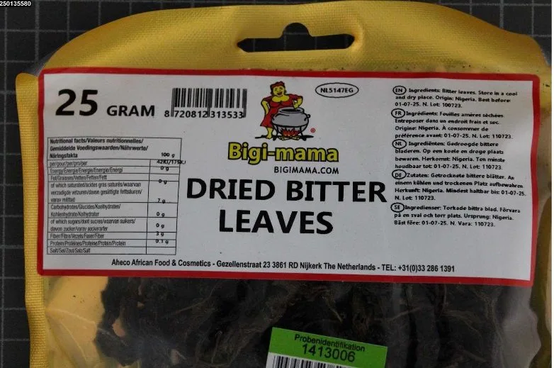 Dried bitter leaves (feuilles amères séchées)