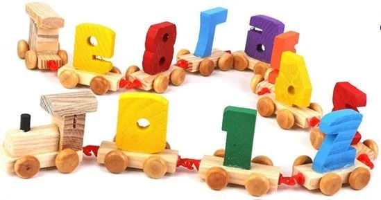 Train en bois age 3+