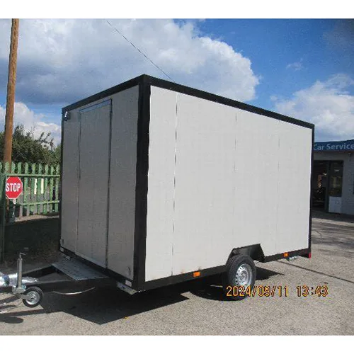 Food trailer