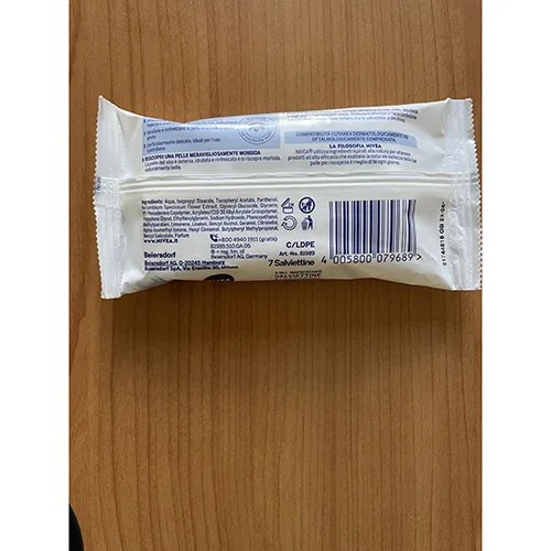 Make-up remover wipes