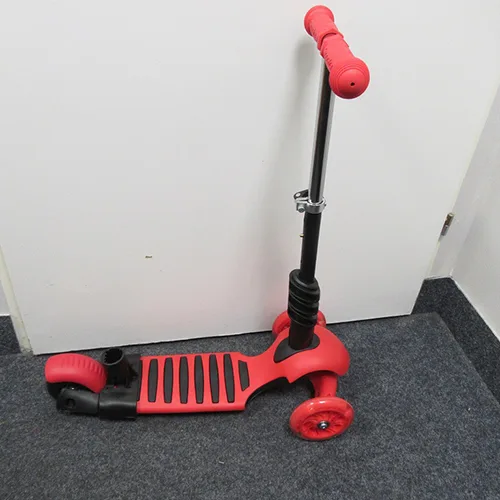 Toy scooter