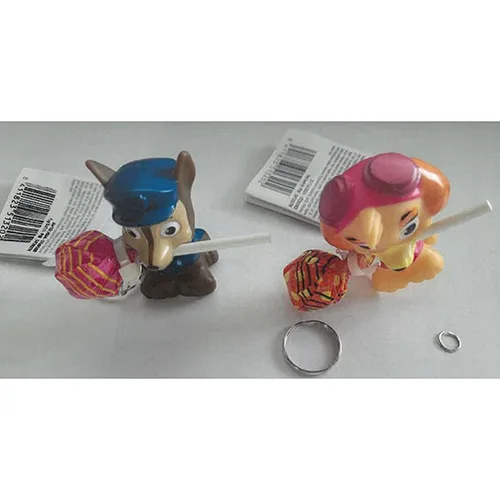 Key ring with toy