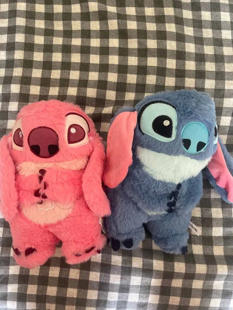 Peluche stitch bleu et rose respirante
