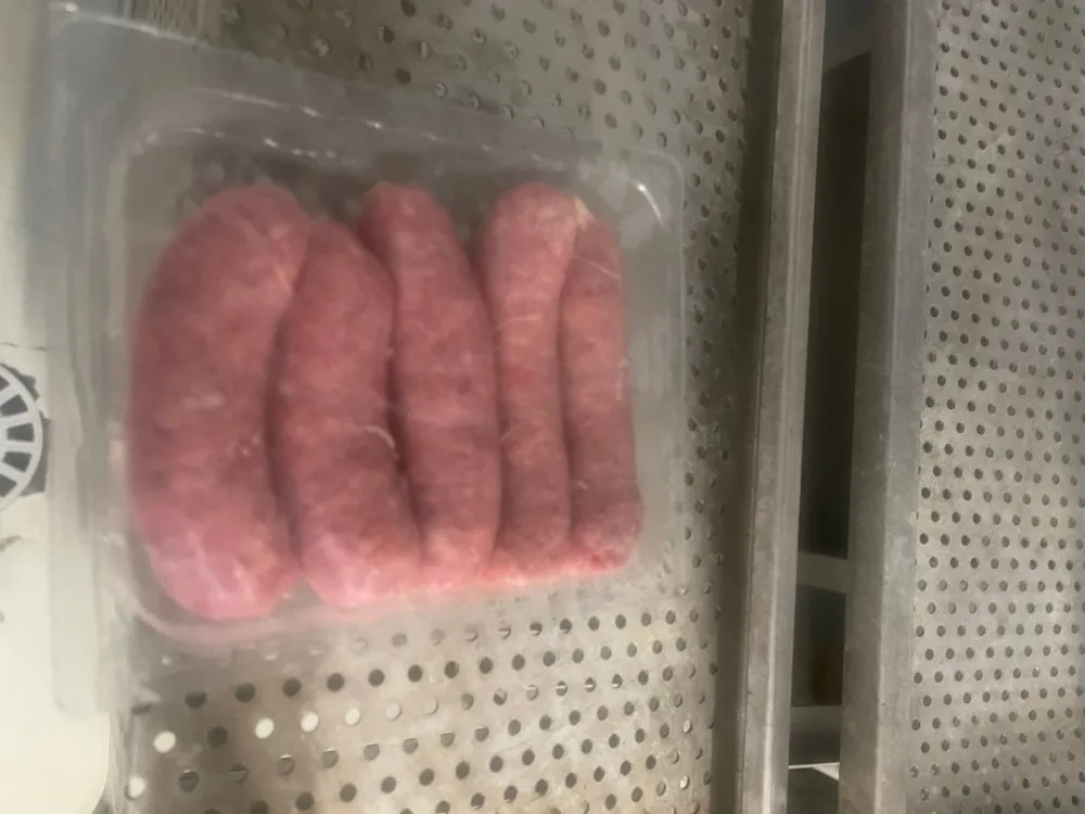 Assortiment bbq - chair à saucisse - chipolatas herbes - chipolatas nature - chipolatas piment - saucisse de toulouse