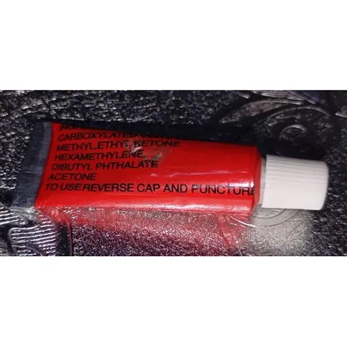 False nails with glue