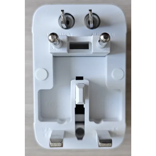 Travel adaptor
