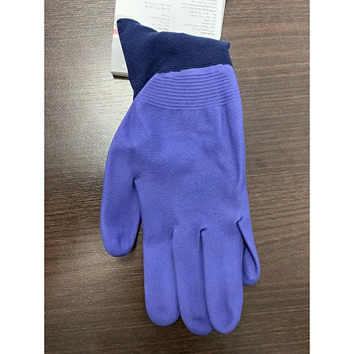 Protective gloves