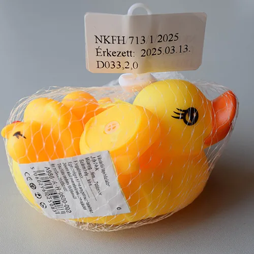 Bath toy