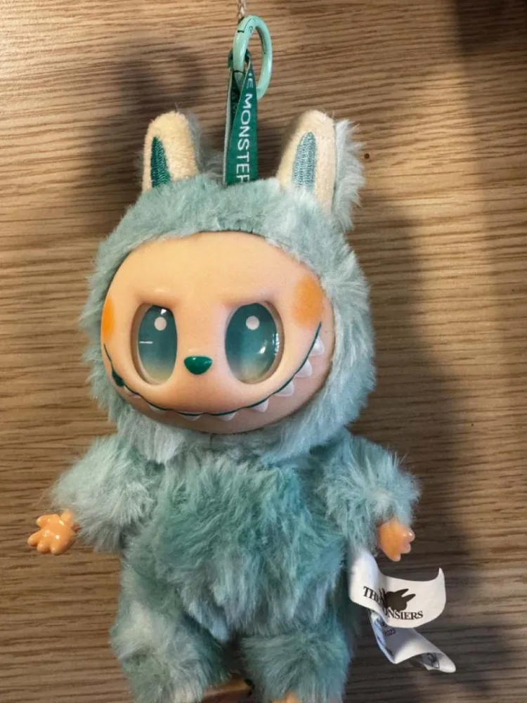 Peluche labubu the monster