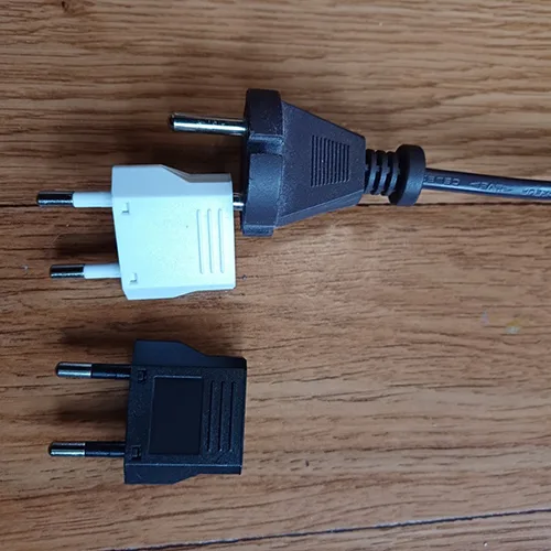Travel adaptor