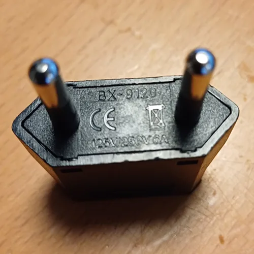 Travel adaptor