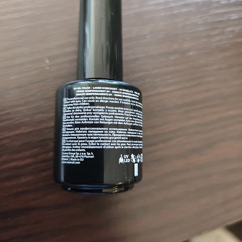 Gel nail polish