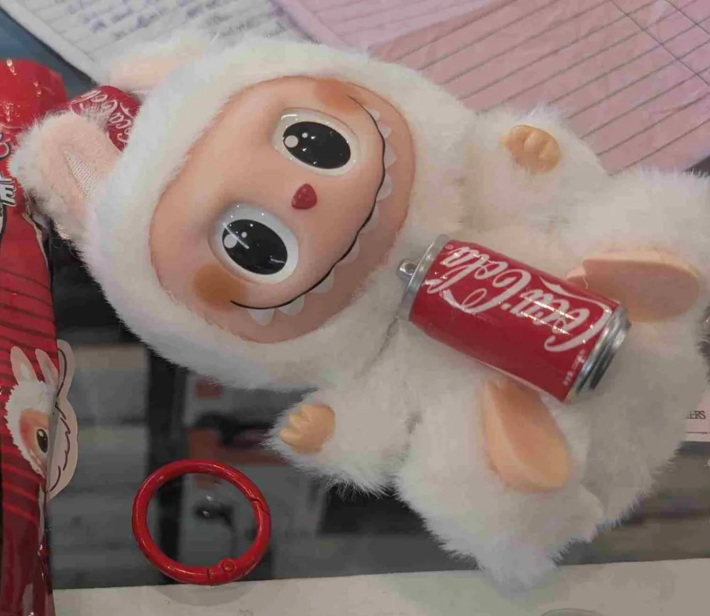 Contrefaçon popsmart peluches labubu