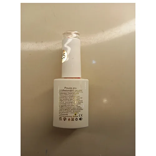 Gel nail polish