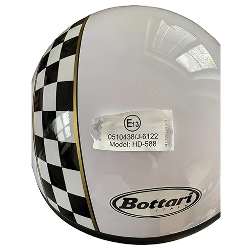 Motorcycle helmet