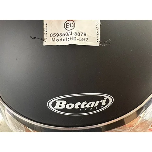 Motorcycle helmet