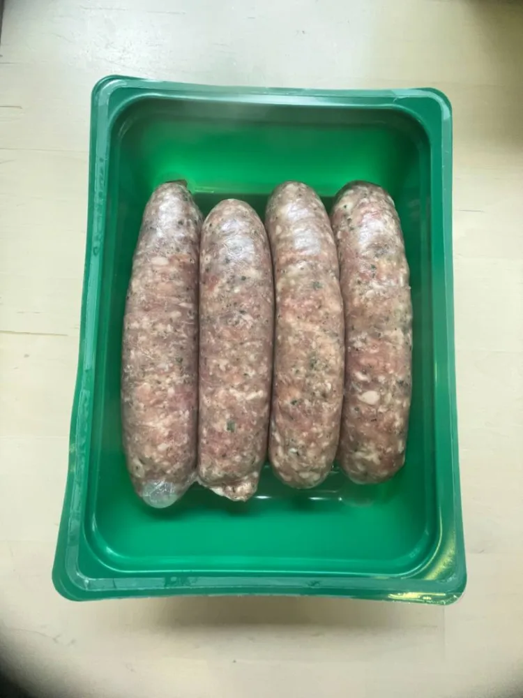 Saucisse oignon herbes