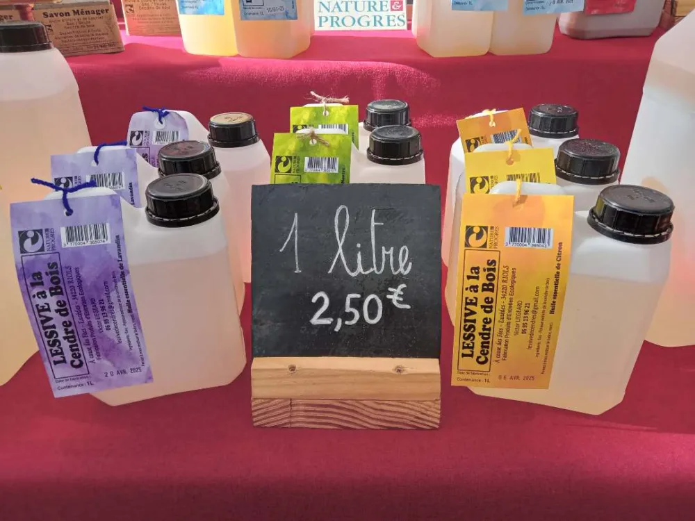Lessive à la cendre de bois