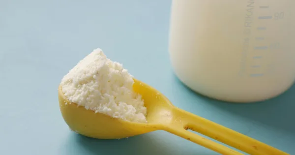“Aptamil” un “Tutteli” izplatītājs Latvijā piesardzības nolūkos atsauc vairākas produktu partijas