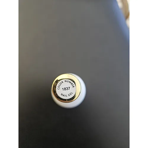Gel nail polish