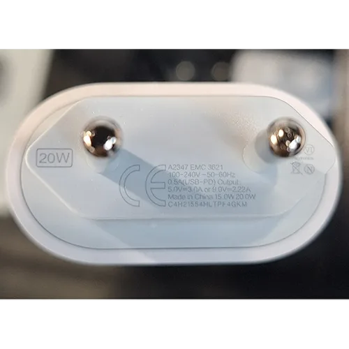 Power adaptor